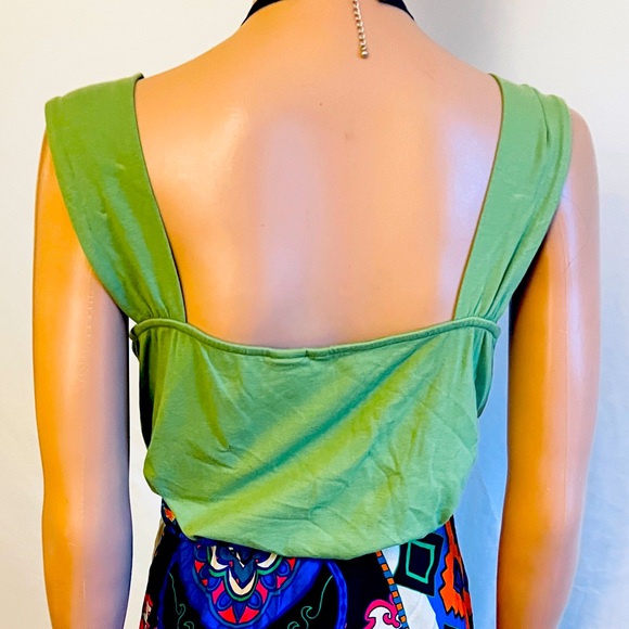 Green Graphics Sequins Top - by Flying Tomato Size XL - Picture 12 of 15